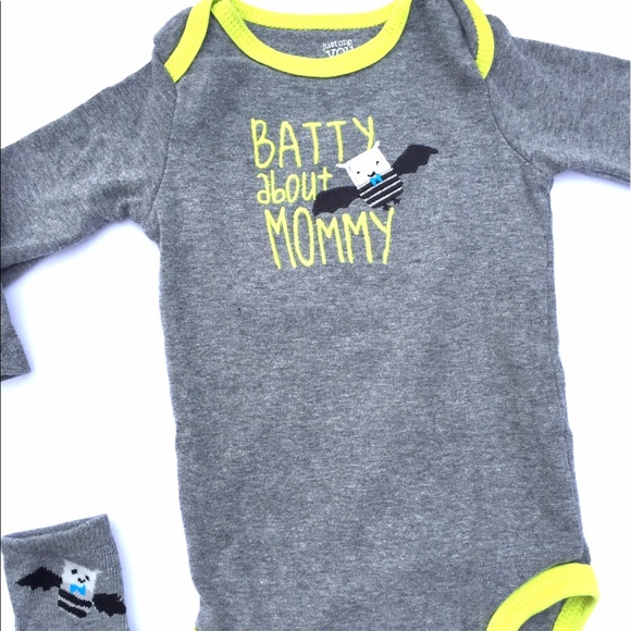 ♦️🆕♦️Carter’s Batty for Mommy onsie socks - Picture 3 of 4