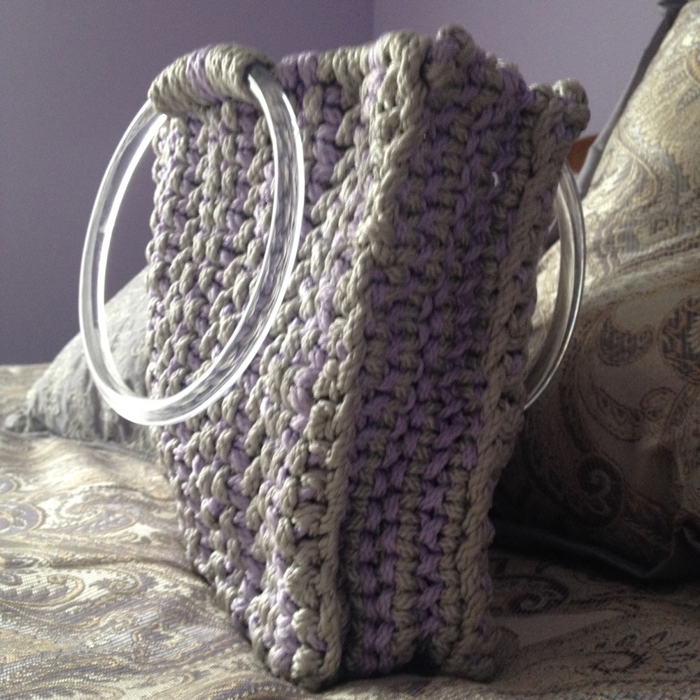 Spring/Summer Woven Handbag - Picture 2 of 6