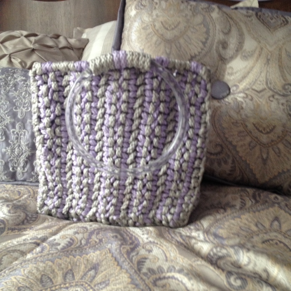 Spring/Summer Woven Handbag - Picture 5 of 6