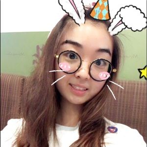 Meet your Posher, Lucy