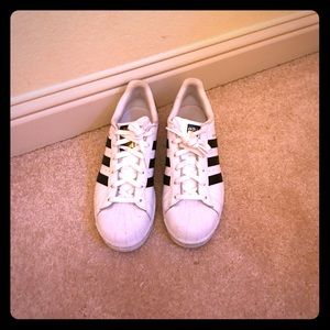 Women's Adidas Superstars