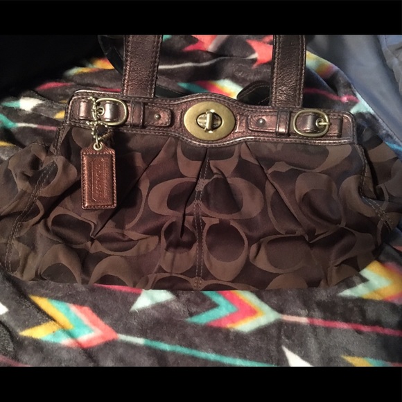 Brown coach bag - Picture 3 of 5