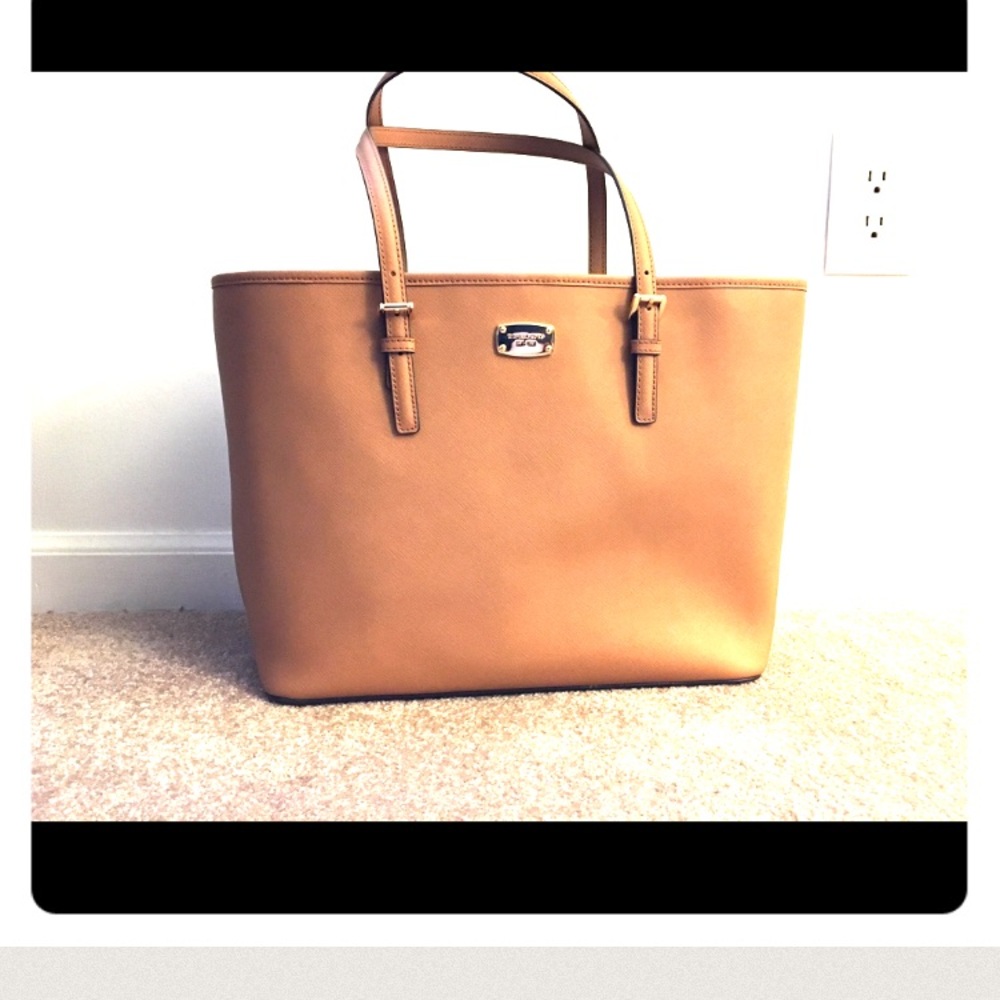Michael Kors Jet Set Carryall