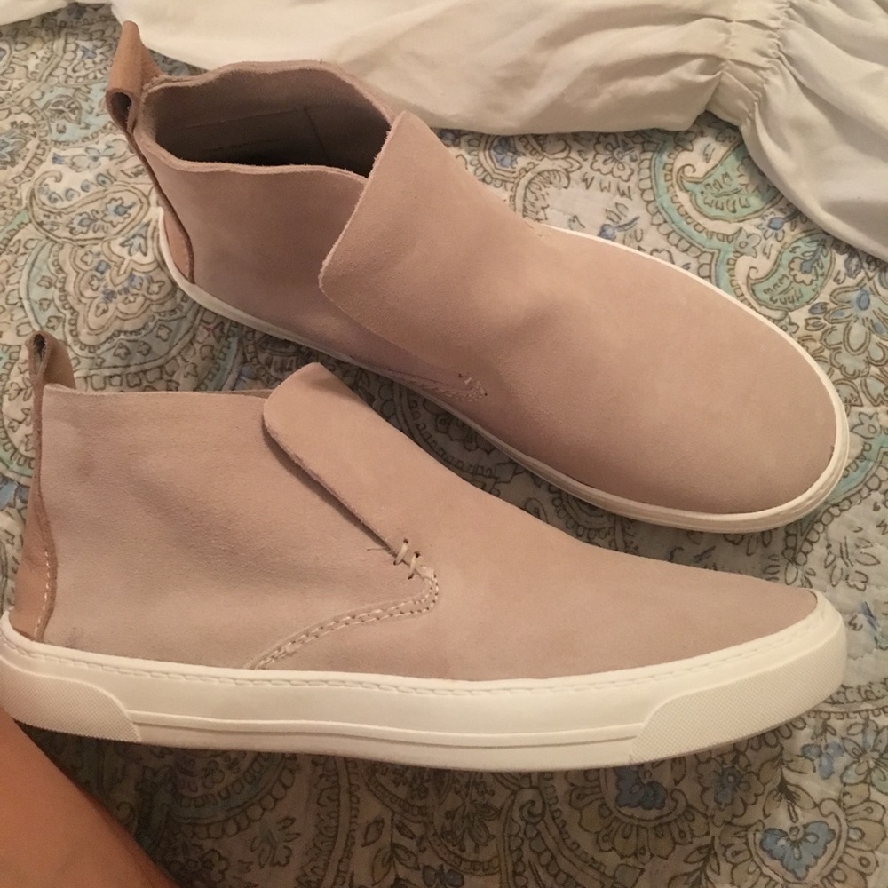 Dolce Vita! Never worn