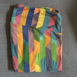 LuLaRoe Tall & Curvy Leggings