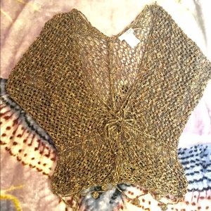 Dope gold shirt✨☀️