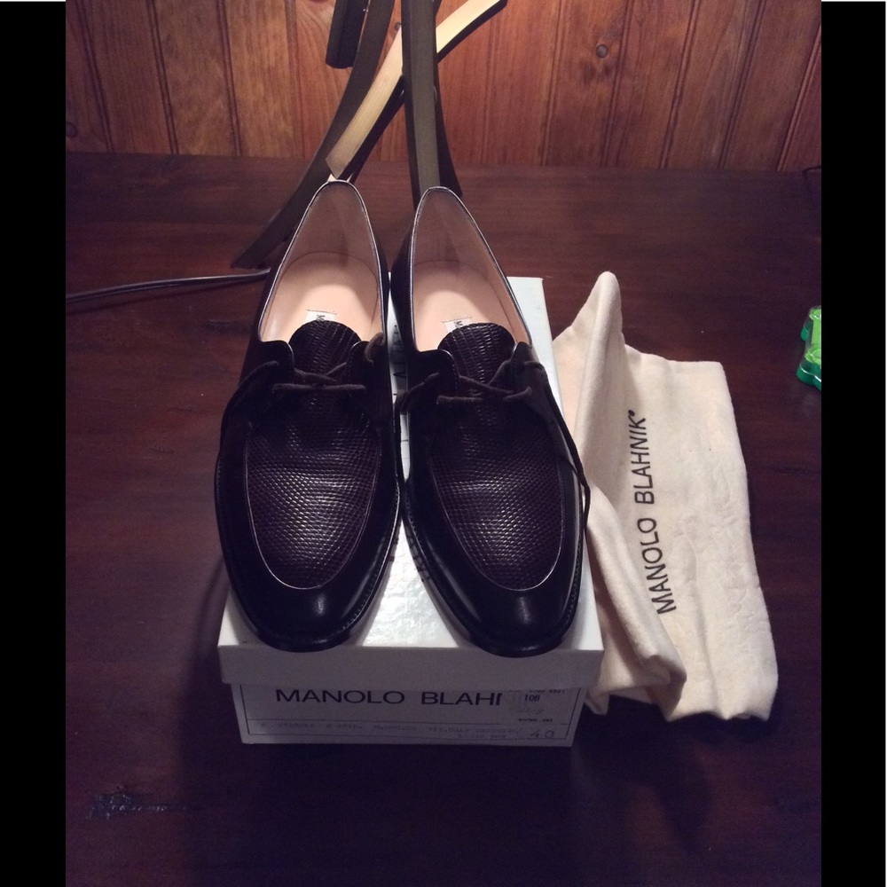 Designer Manolo Blahnik flat heel shoes
