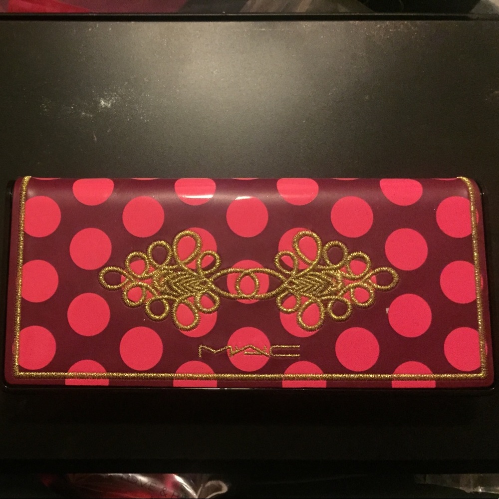 ‼️LIMITED EDITION‼️ Nutcracker Sweet Mac Palette