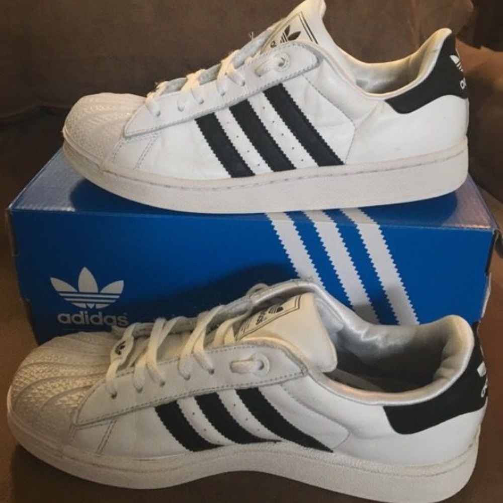 Adidas - Picture 2 of 4