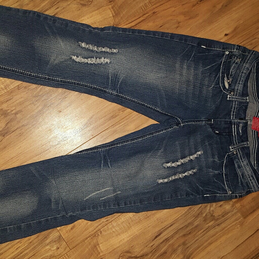 Jean capris - Picture 2 of 2