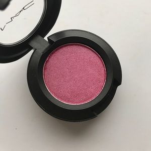 New Mac Eyeshadow in Cherry Topped