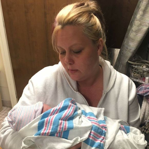 Meet your Posher, Melissa - Picture 1 of 1