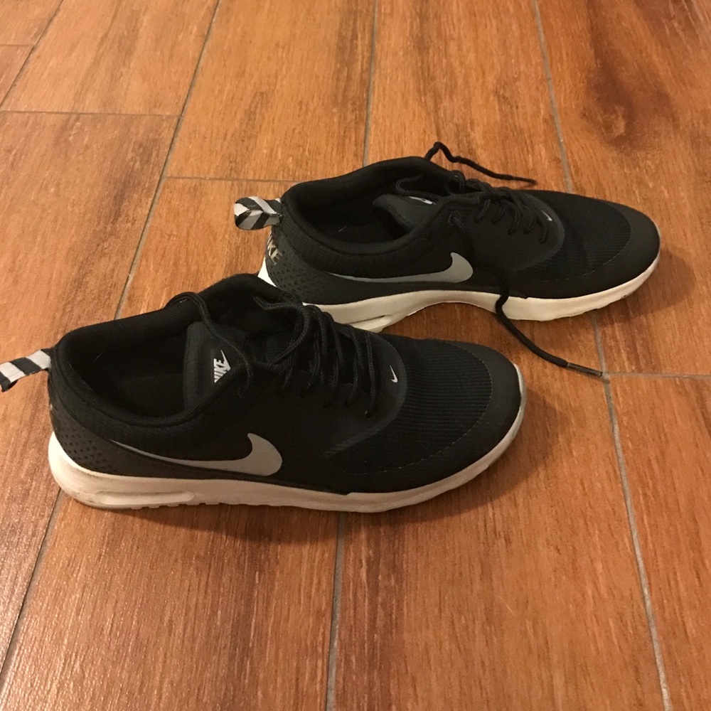 Nike Thea AirMax Sz 7