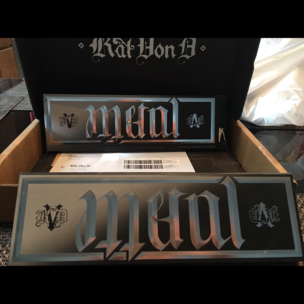 KatVonD Metal Matte Palette limited edition