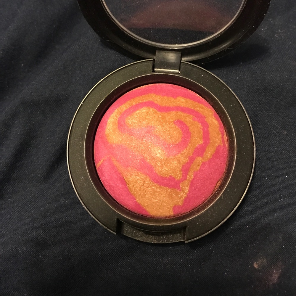 MAC Supernova Blush