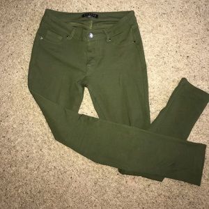 🆑 2 for $10 Army green jeggings🍃