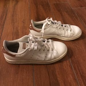 STAN SMITH ROSE GOLD AND WHITE SNAKE