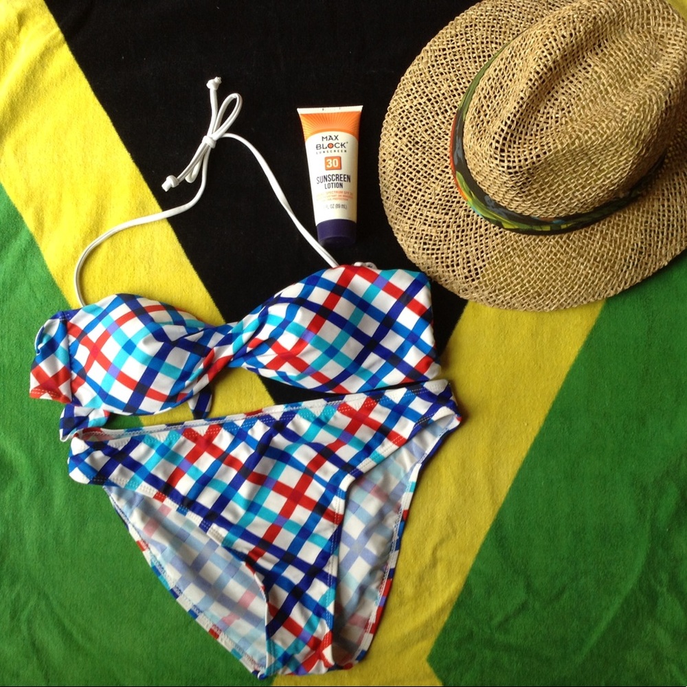 NWT Twisted Top Bikini Set