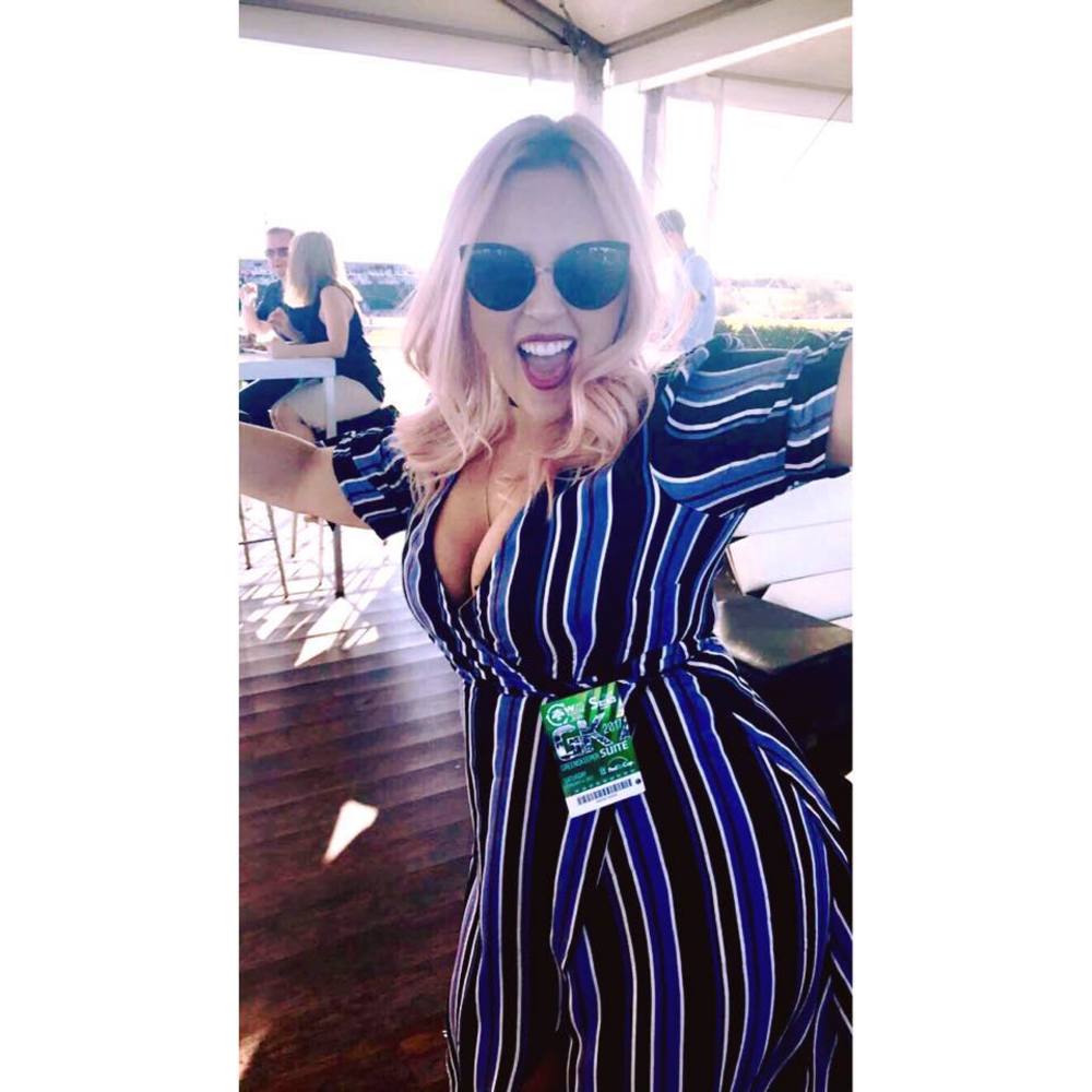 Meet your Posher, Kelsey