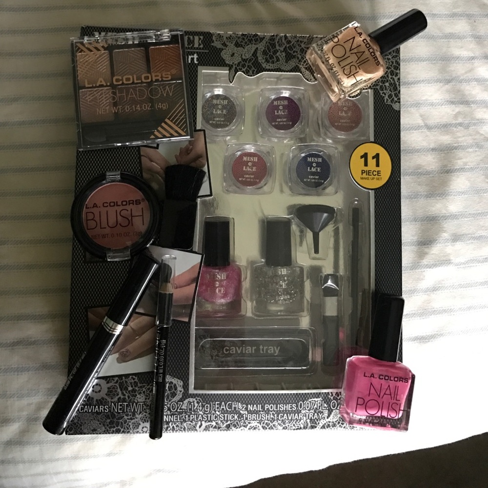 ALL NWT Makeup & Nail bundle❤️