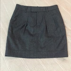 Gap skirt