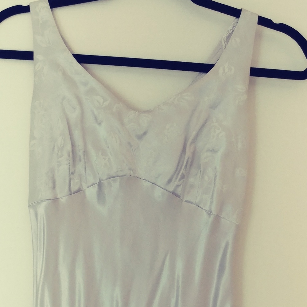 Evening dress with train