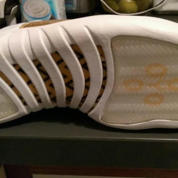 Retro 12 JORDANS,DRAKE OVO... - Picture 4 of 4