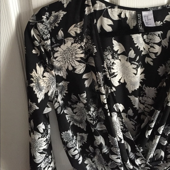 Romper - Picture 2 of 2