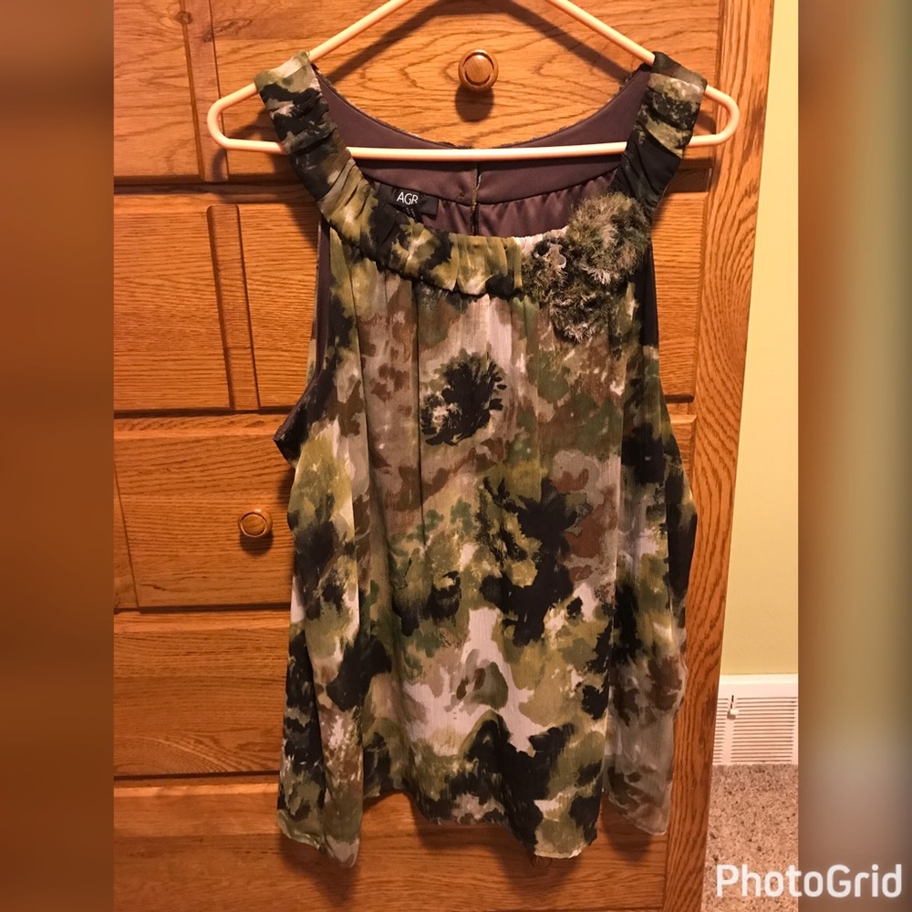 AGB Warm Color Sleeveless Top