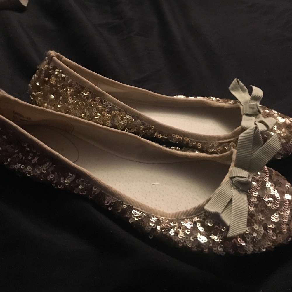 ***price drop***Fantastic gold sequin flats