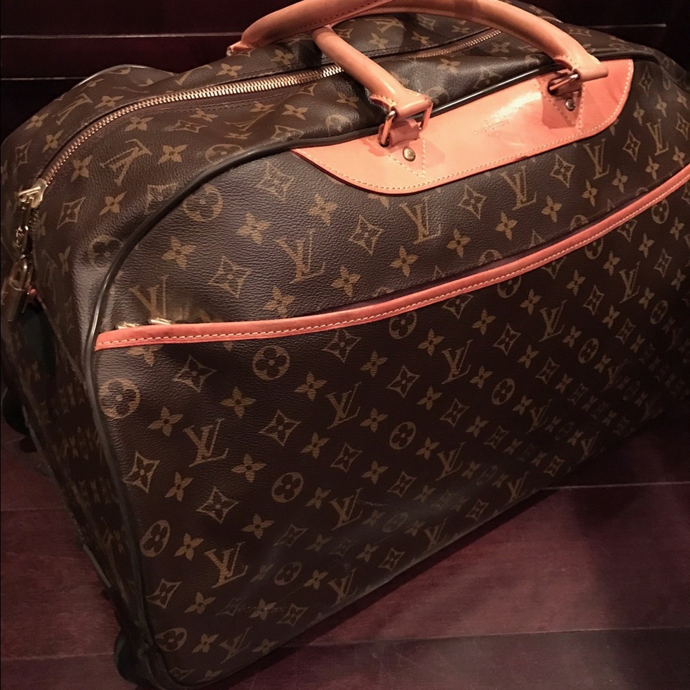 Louis Vuitton luggage - Rolling Duffle Travel bag