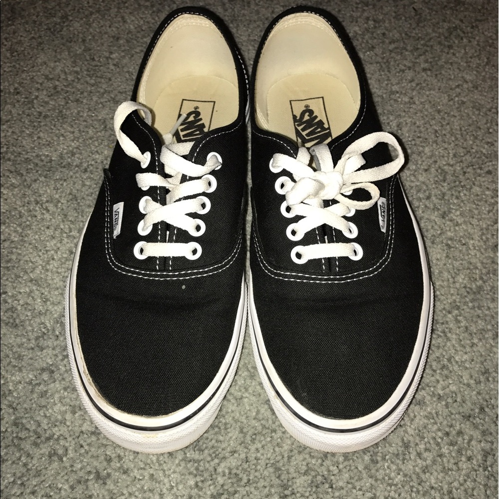 Classic black/white vans