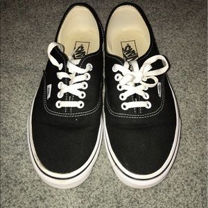 Classic black/white vans