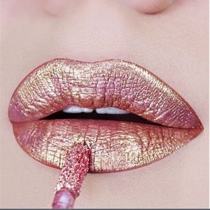 NEW SEXY GOLD METALLIC WATERPROOF LIPGLOSS