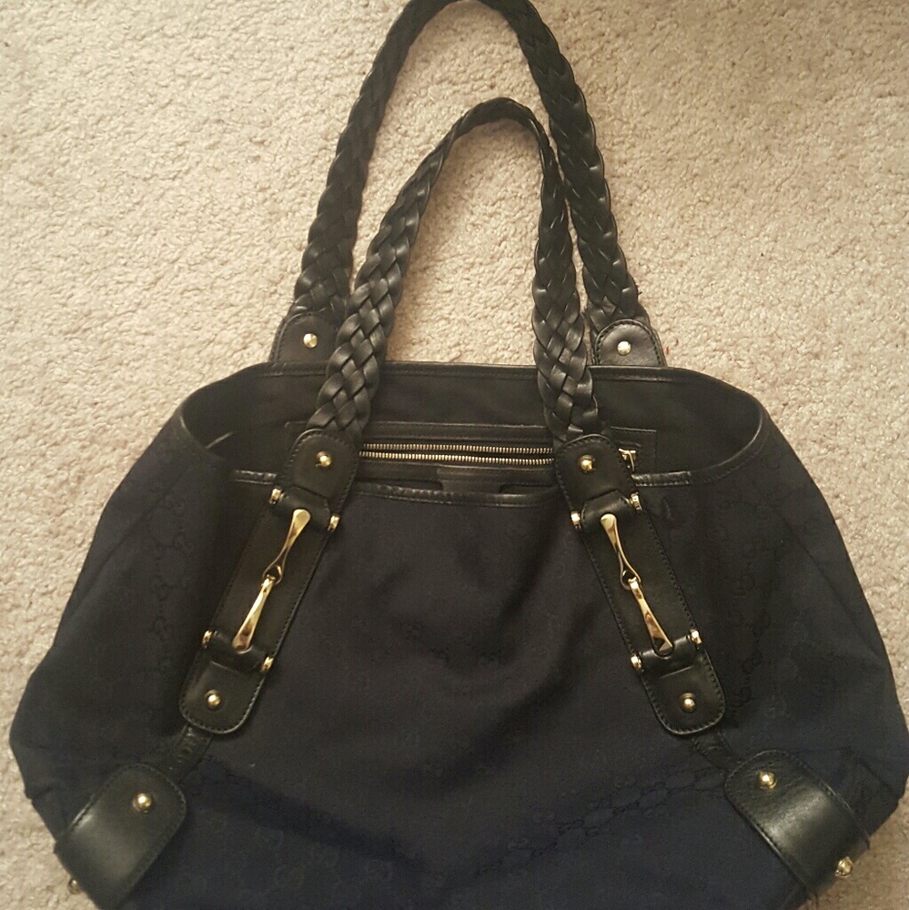 Gucci Pelham