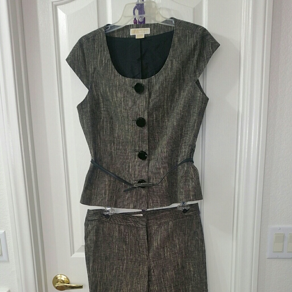 Michael kors outfit/suit