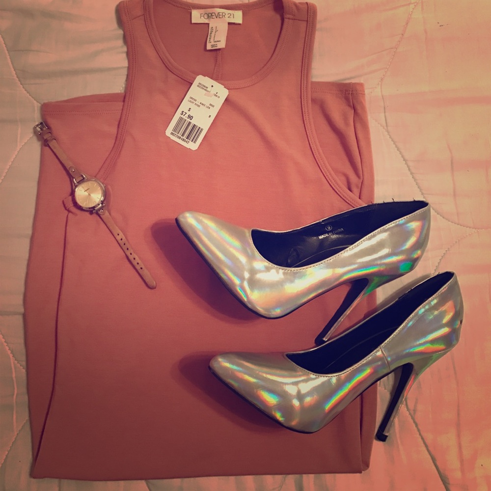 NWT Lovely pink colored body con dress 💕🎀💖