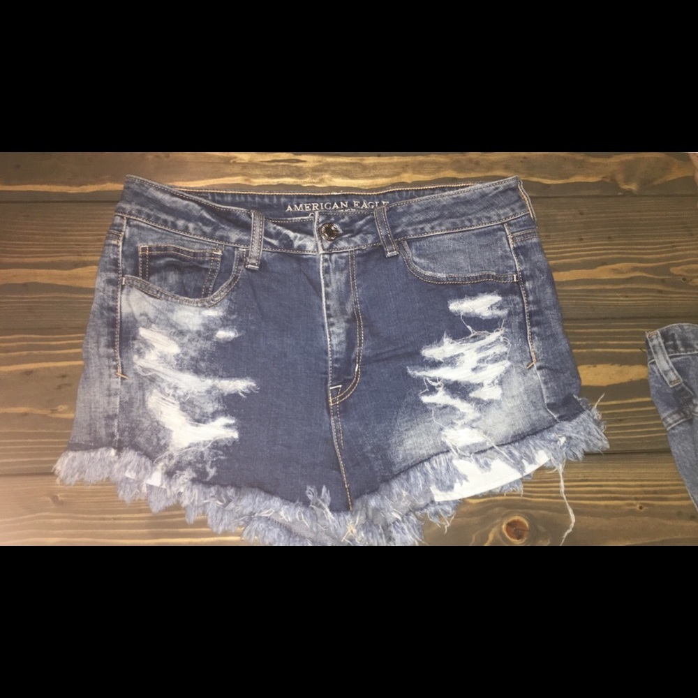 American Eagle hi-rise shortie