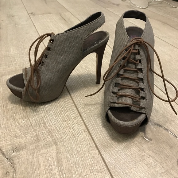 JUSTFAB Heels - Khaki - Picture 1 of 1