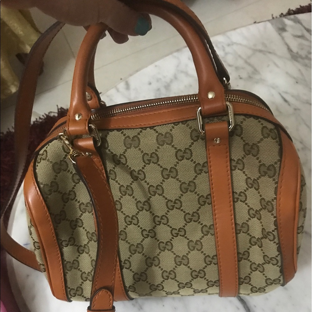 Sold!!! Gucci Handbag - Picture 2 of 4