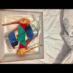 christian louboutin pitou 150 veau velours/python