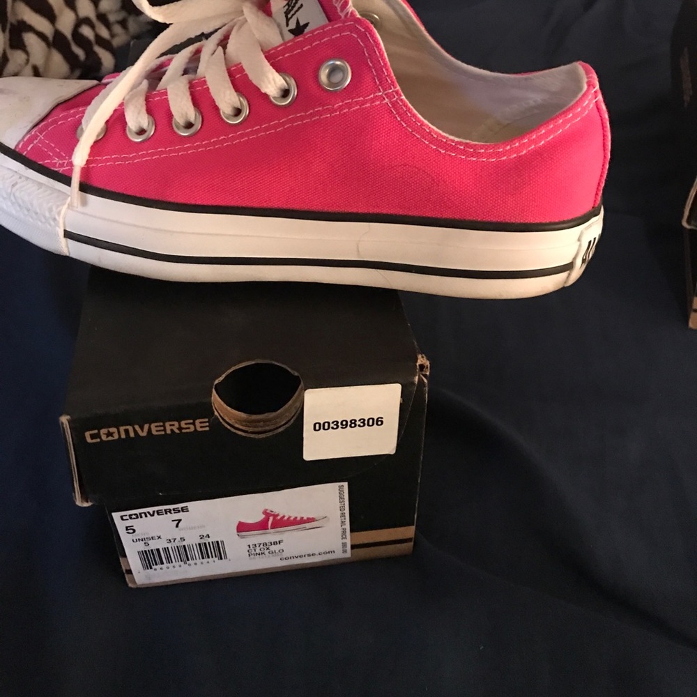 Pretty pink Chuck Taylor