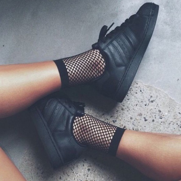 ❣️SEXY EDGY COOL MESH FISHNET ANKLE SOCKS❣️ - Picture 2 of 2