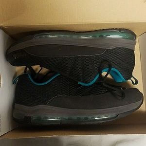 Jordan CMFT Max Air 12