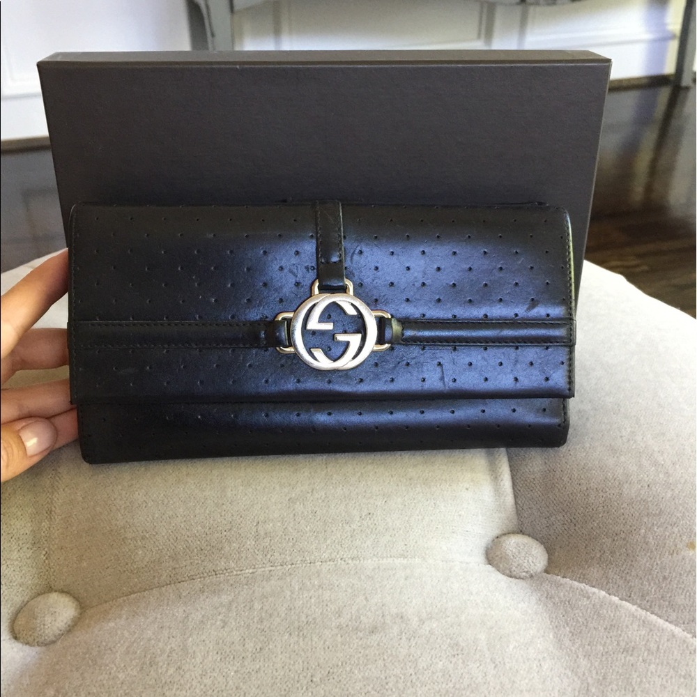 🎉FINAL PRICE!!🎉Gucci Black Leather Wallet