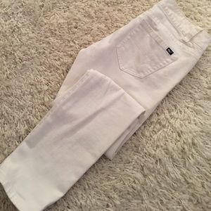 Vineyard Vines white jeans