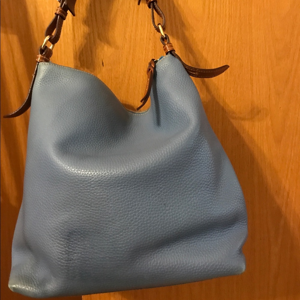 ❄️❄️HOT PICK❄️❄️Dooney & Bourke❄️ - Picture 2 of 7