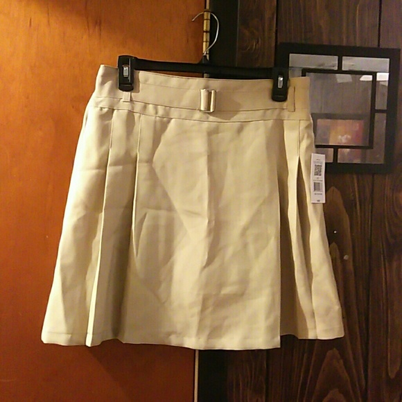 🍒IZOD🍒 NWT Khaki uniform skort sz 16 plus - Picture 2 of 6