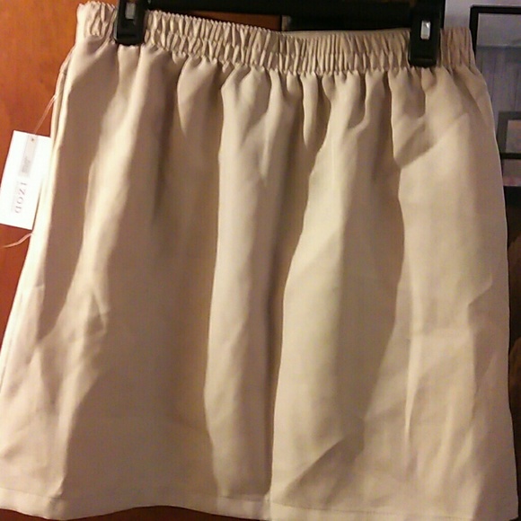 🍒IZOD🍒 NWT Khaki uniform skort sz 16 plus - Picture 5 of 6