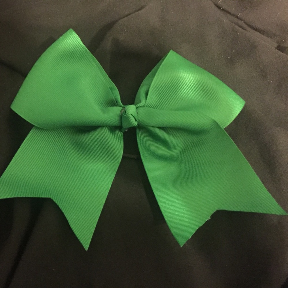 Cheer Style Bows - Picture 2 of 3